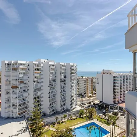Wonderful On The Beachfront Apartment *