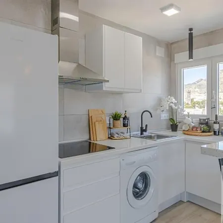 Wonderful On The Beachfront Apartment *
